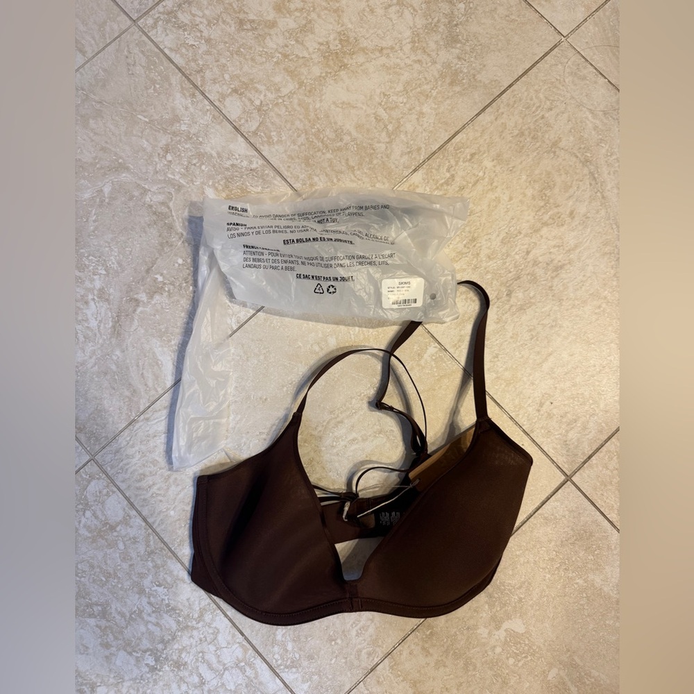 NWT skims bra